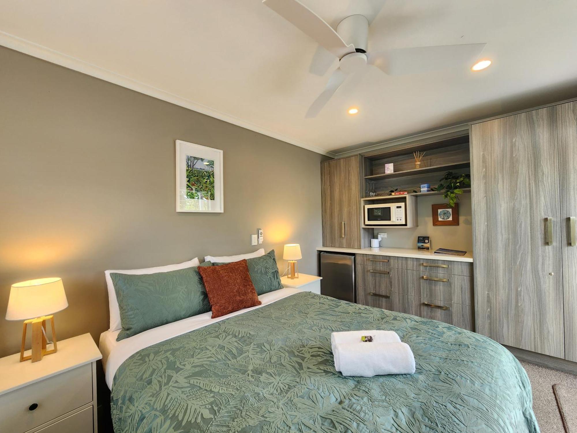 Hahei Getaway Rua Hotel ภายนอก รูปภาพ